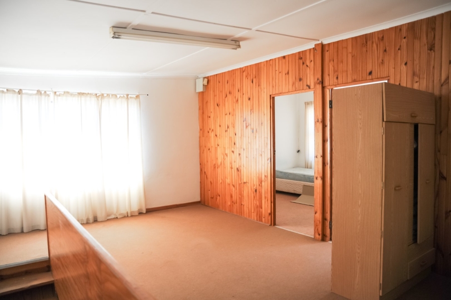 7 Bedroom Property for Sale in McDougall